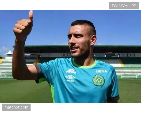 沙佩科恩斯队长鲁舍尔幸存空难，率队重返顶级联赛